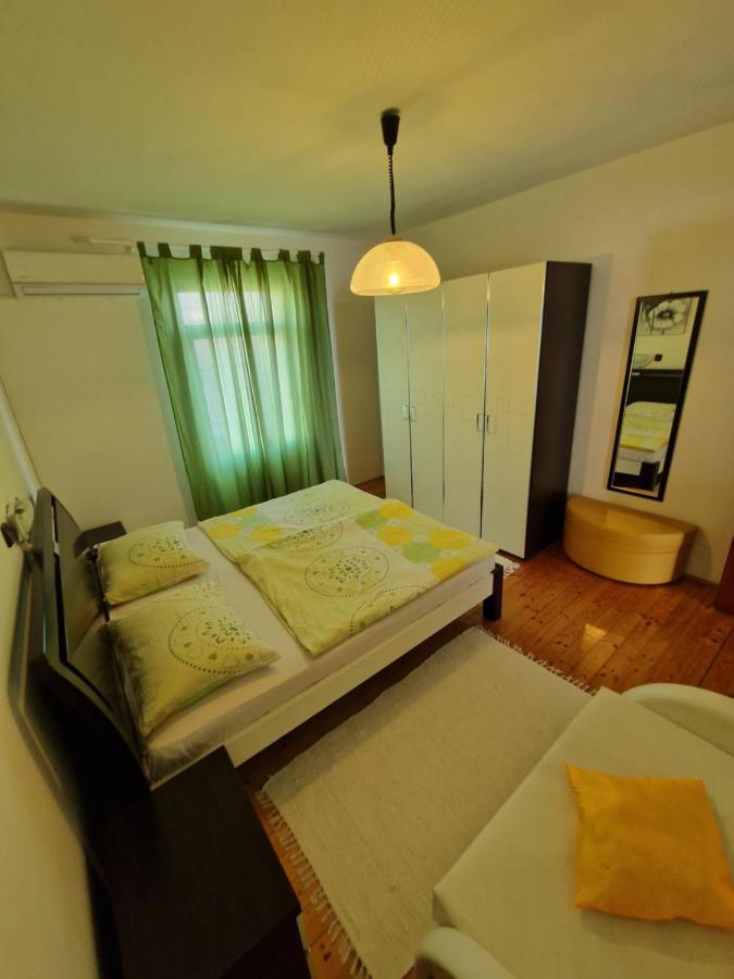 Villa Cvetic Selce Bagian luar foto